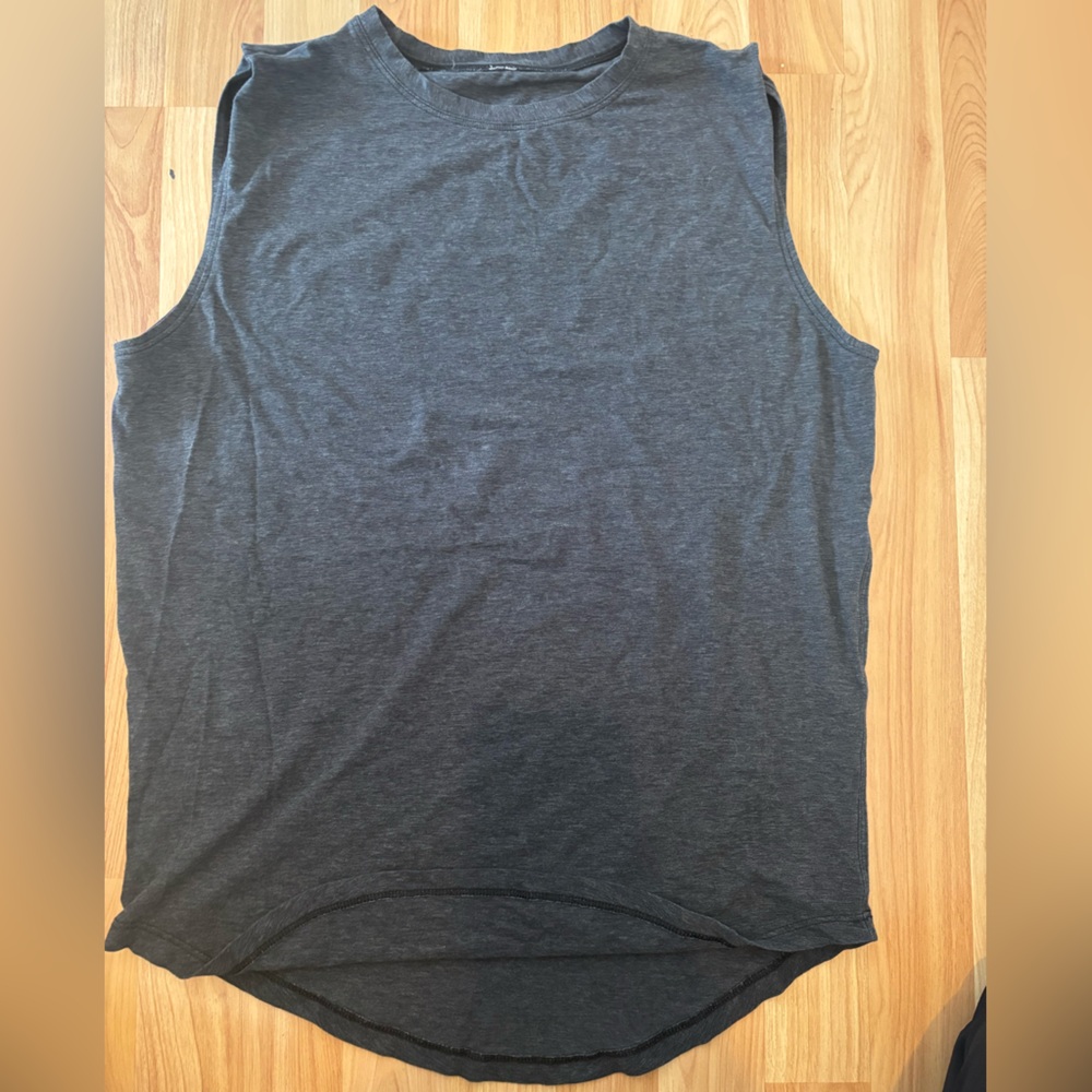 Lululemon muscle tank